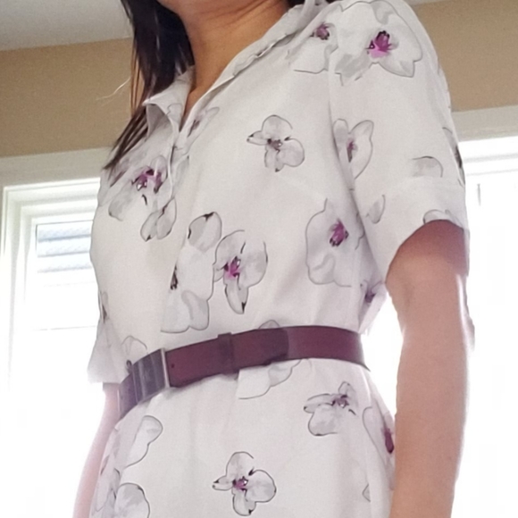 Beautiful dress - Picture 3 of 3